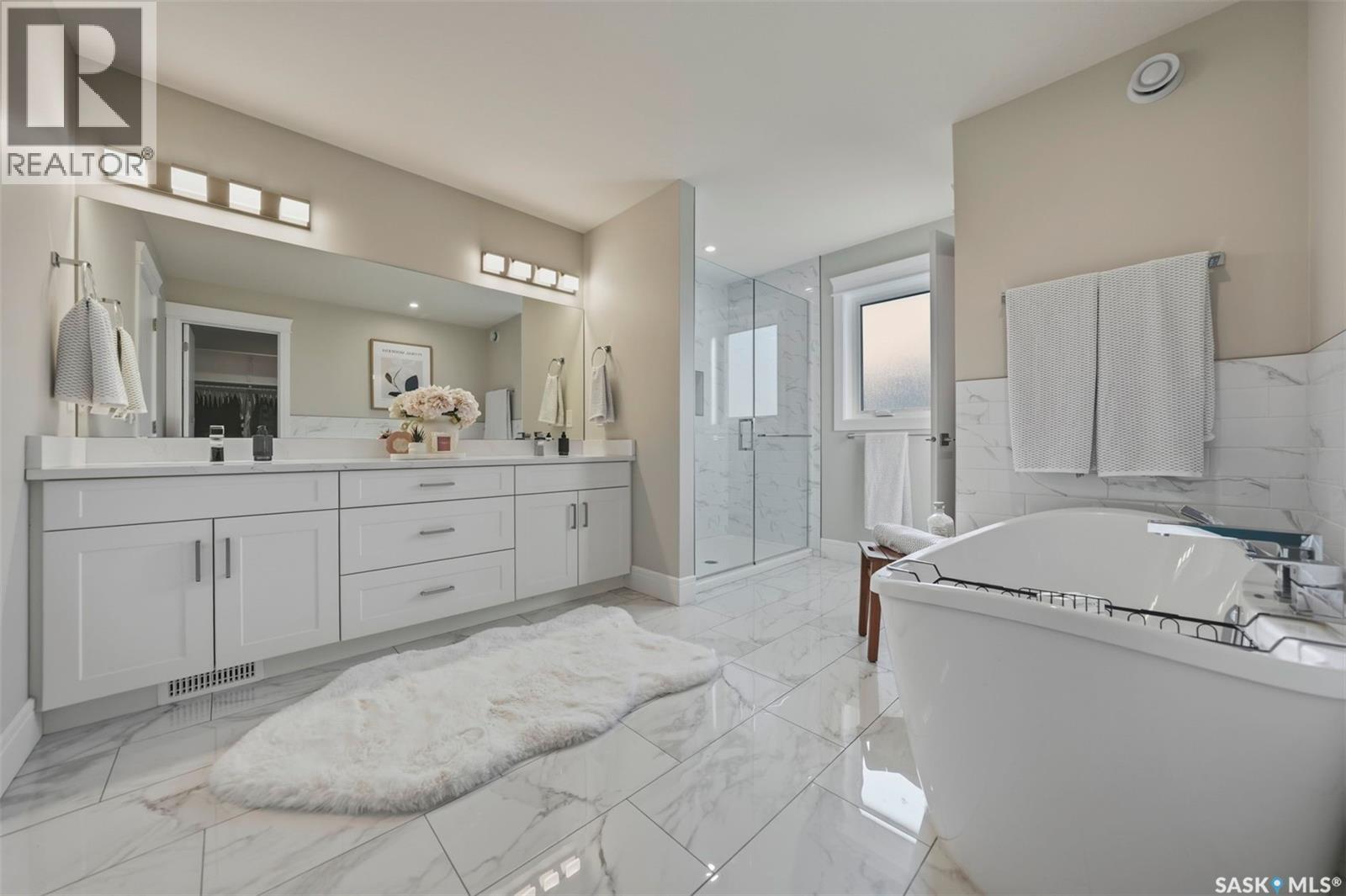 119 Woolf Bend, Saskatoon, SK