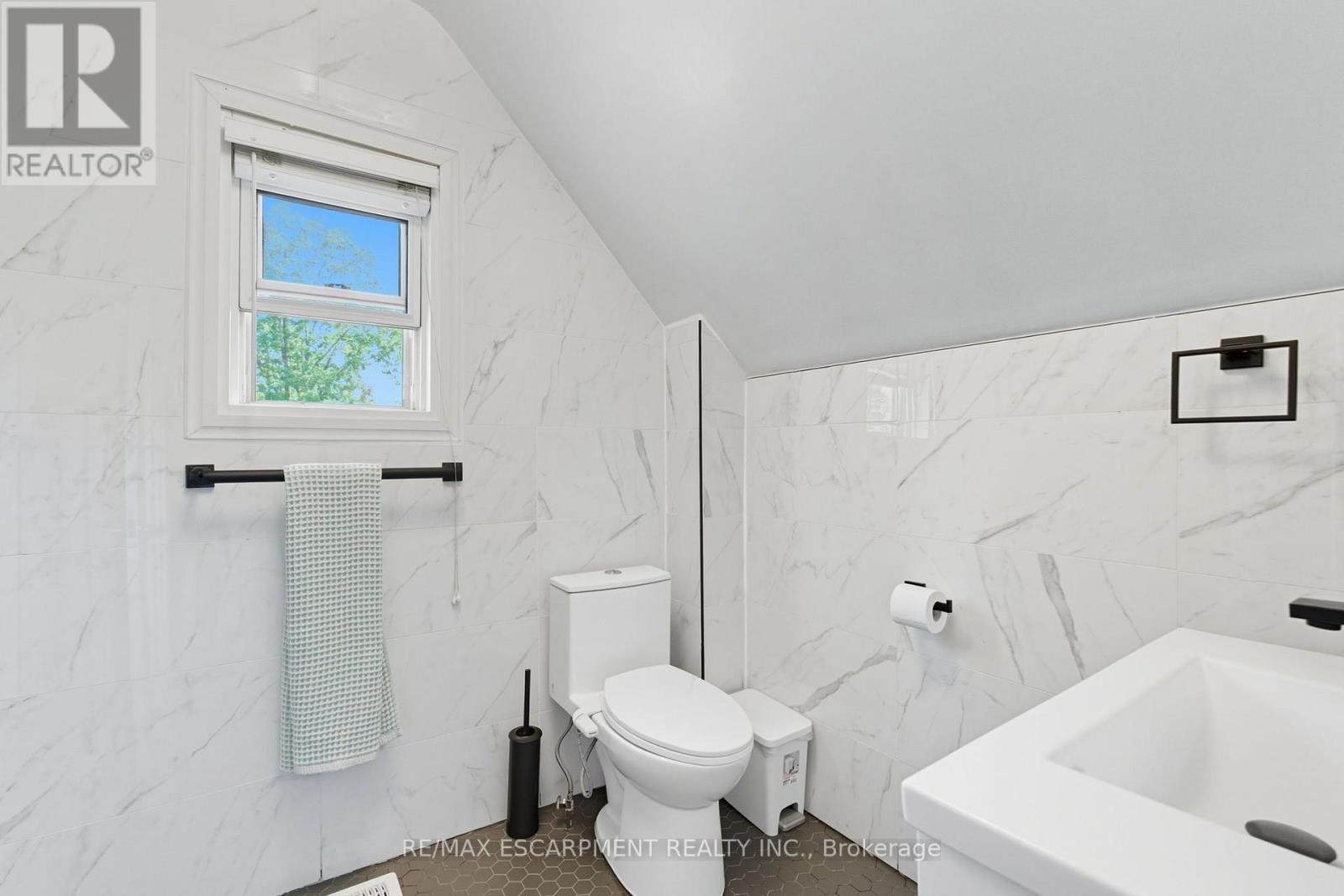 157 East 5Th Street, Hamilton, ON
