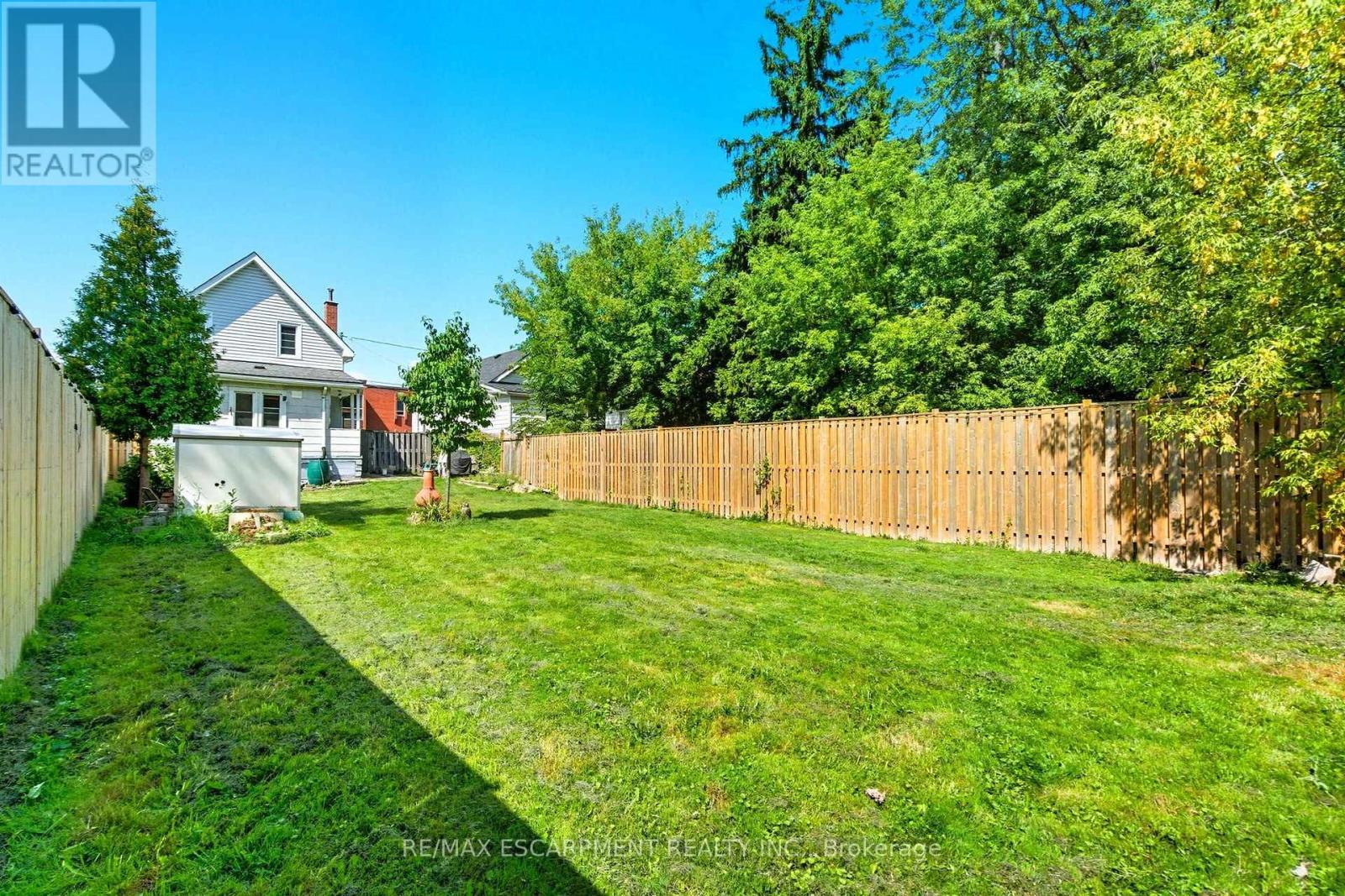 157 East 5Th Street, Hamilton, ON