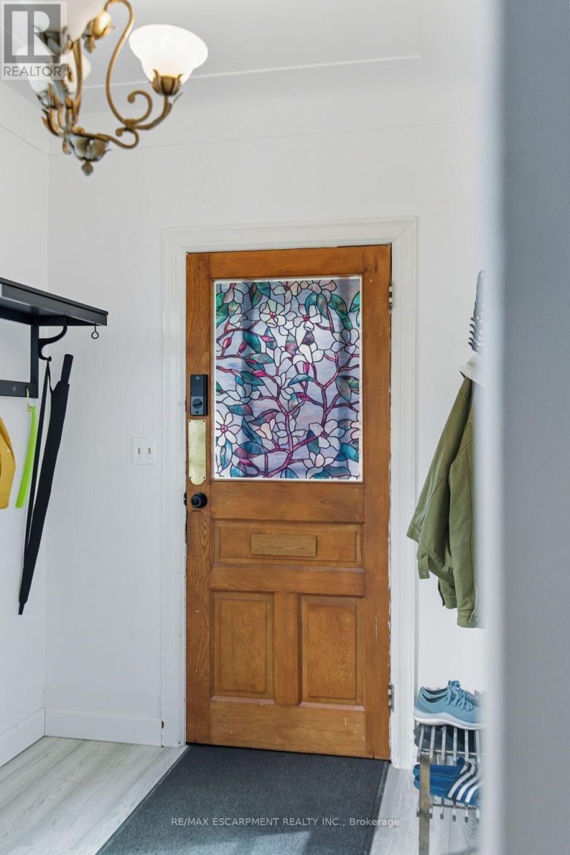 157 East 5Th Street, Hamilton, ON