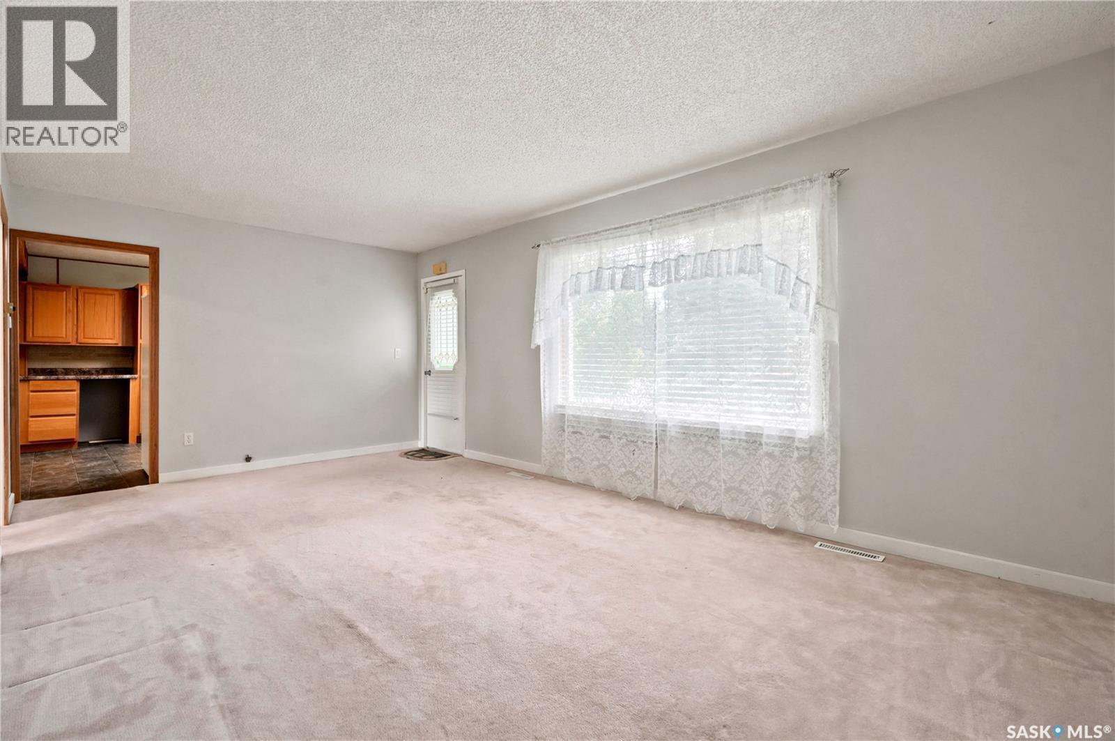 Rushinko Acreage, Chaplin, SK