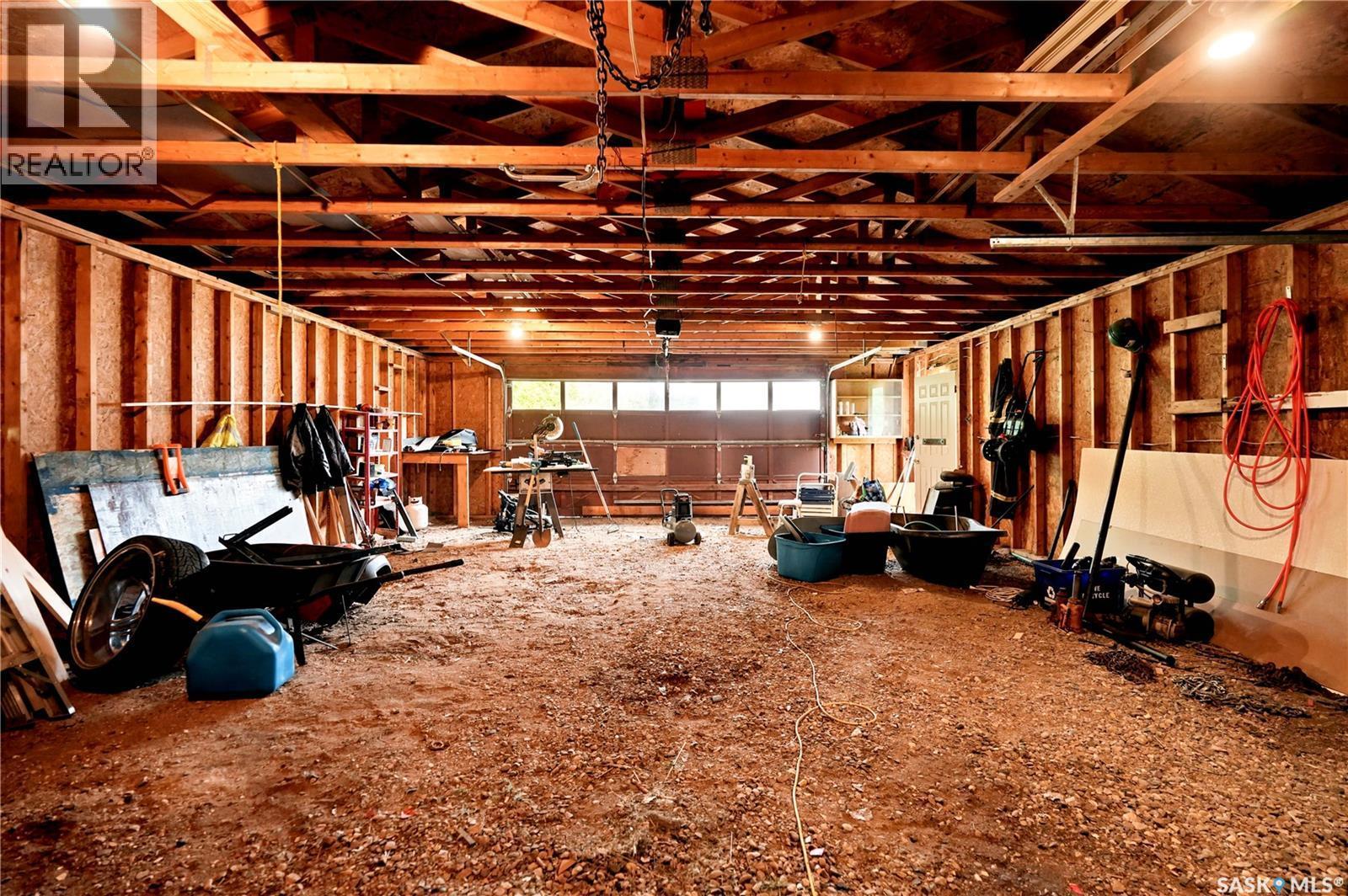 Rushinko Acreage, Chaplin, SK