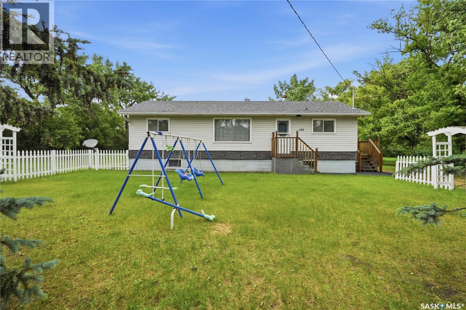 Rushinko Acreage, Chaplin, SK