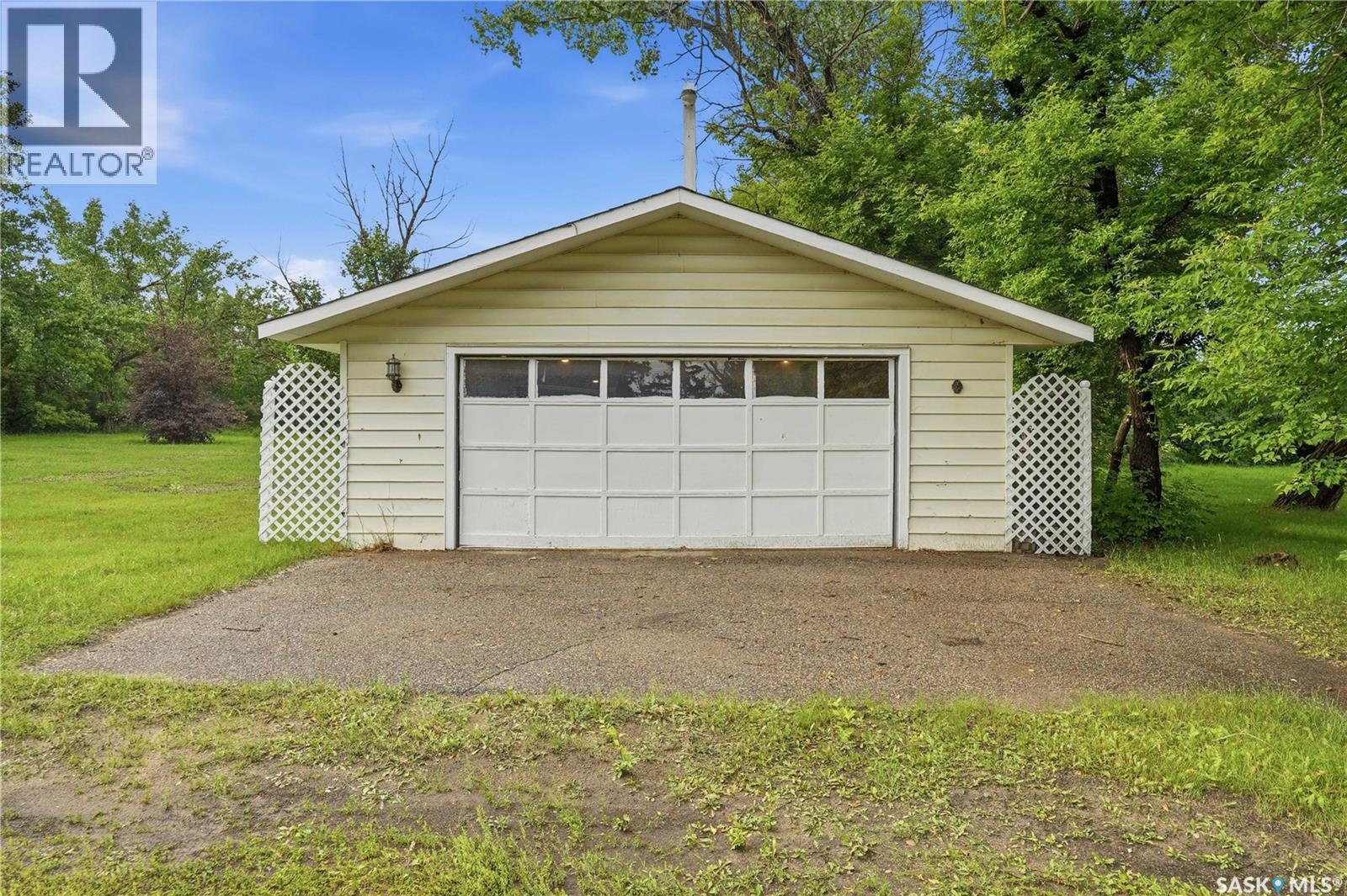 Rushinko Acreage, Chaplin, SK