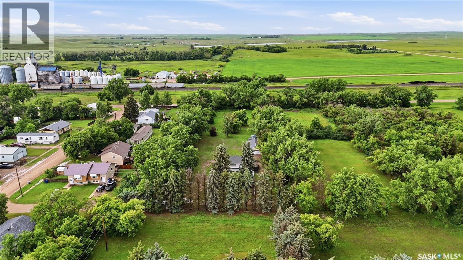 Rushinko Acreage, Chaplin, SK