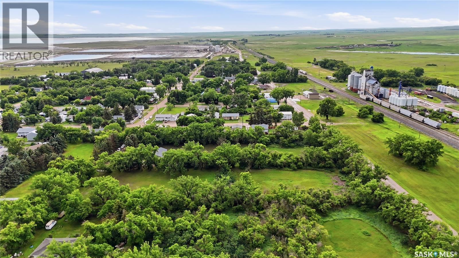 Rushinko Acreage, Chaplin, SK