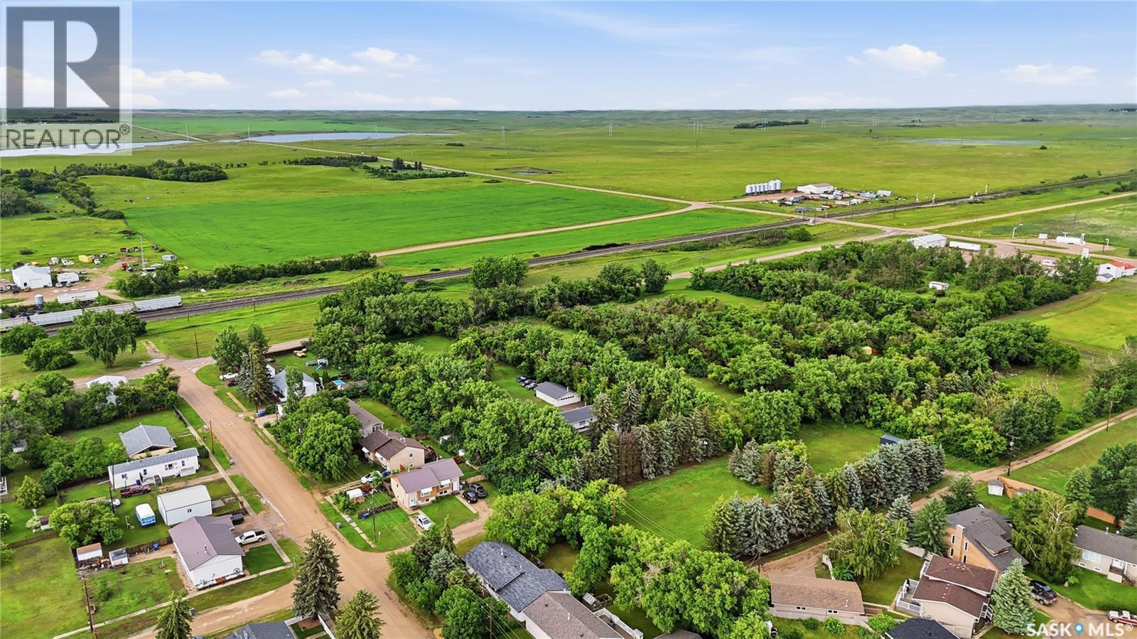 Rushinko Acreage, Chaplin, SK