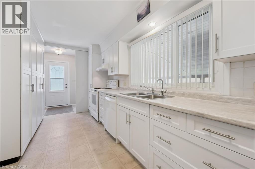 14 Ruskview Road, Kitchener, ON