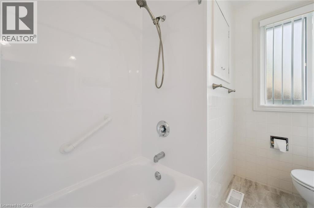 14 Ruskview Road, Kitchener, ON