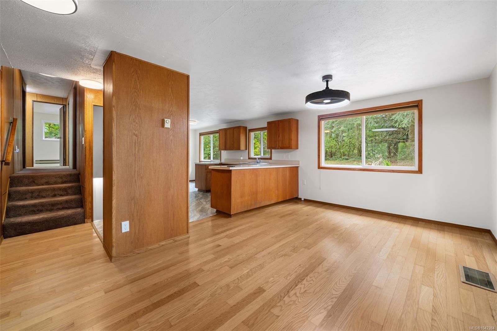 6025 Castley Rd, Duncan, BC