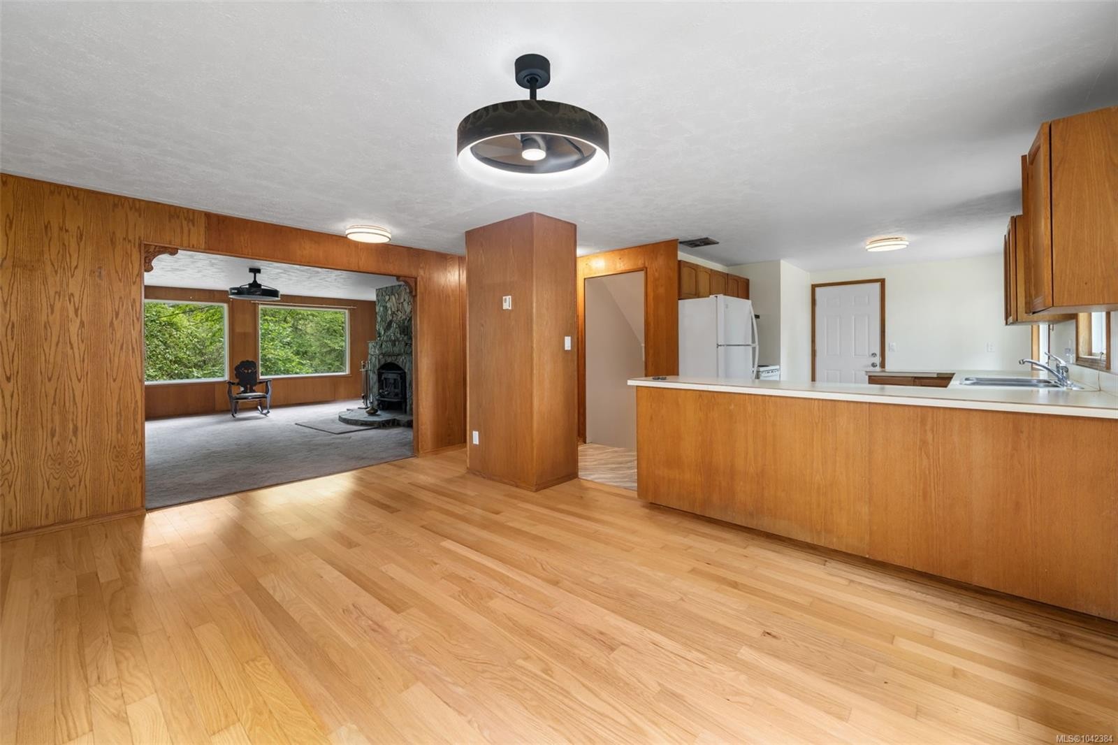 6025 Castley Rd, Duncan, BC