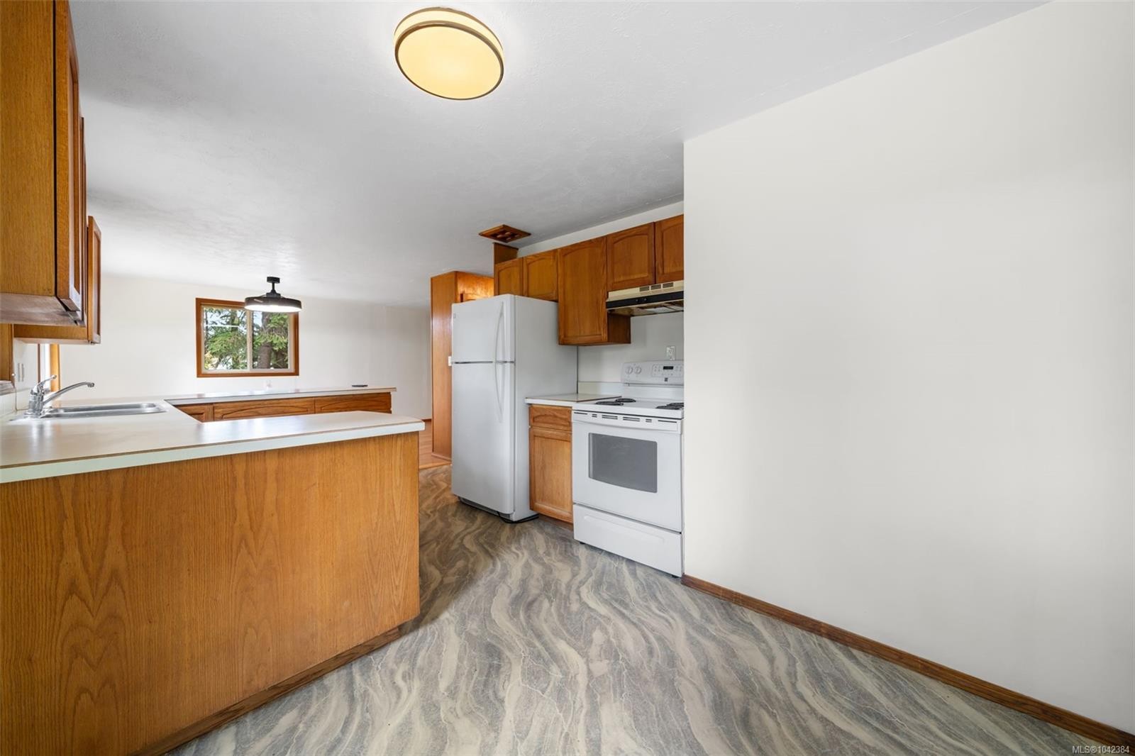6025 Castley Rd, Duncan, BC