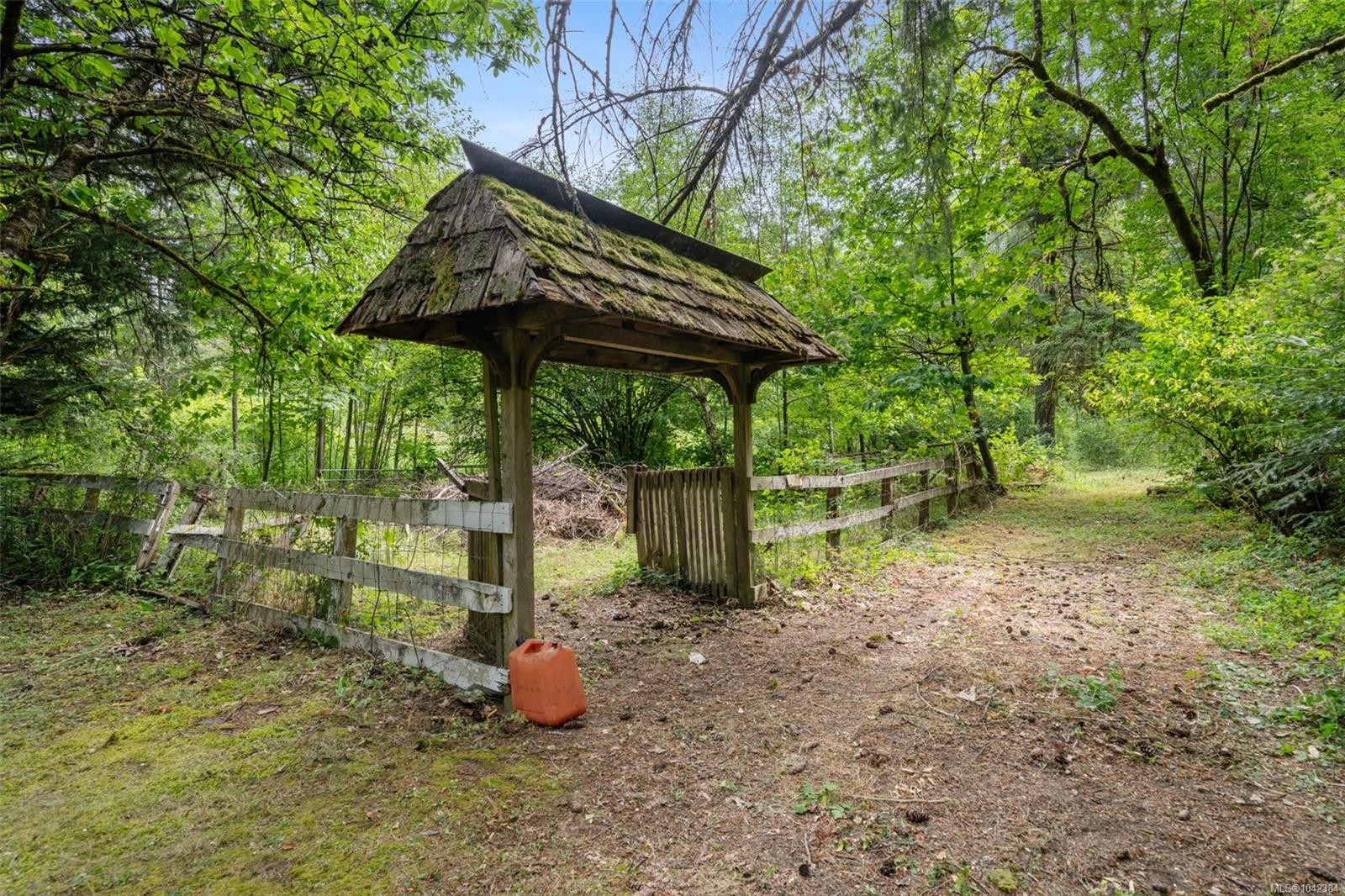 6025 Castley Rd, Duncan, BC