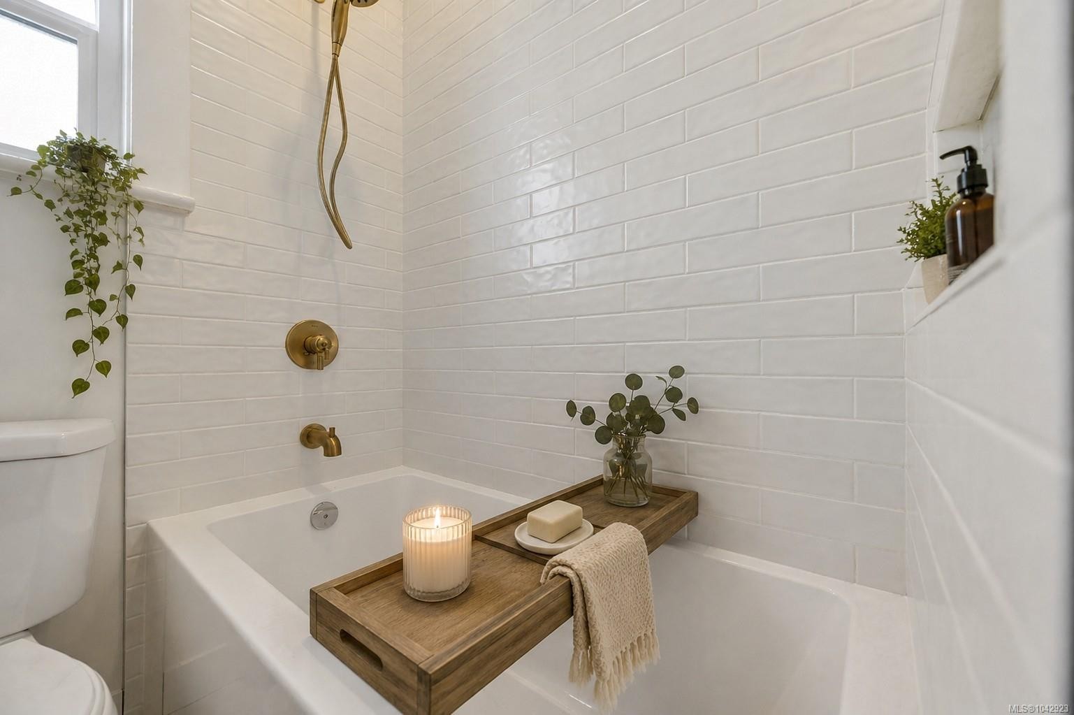 1246 Roy Rd, Saanich, BC