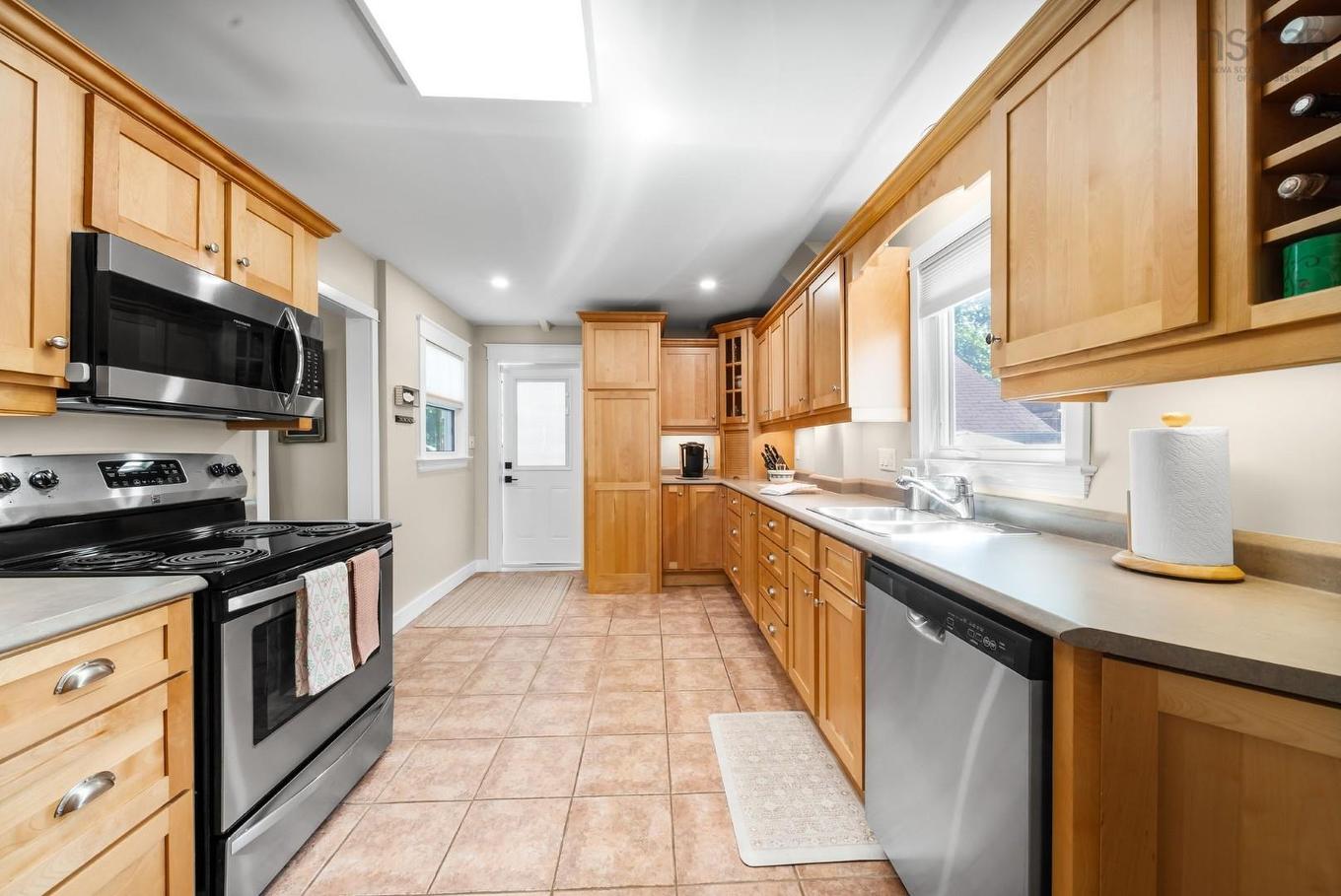 8 Eaton Avenue, Dartmouth, NS