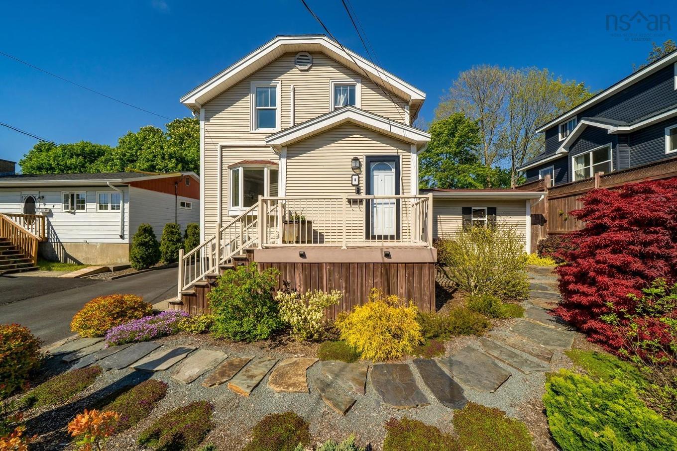 8 Eaton Avenue, Dartmouth, NS