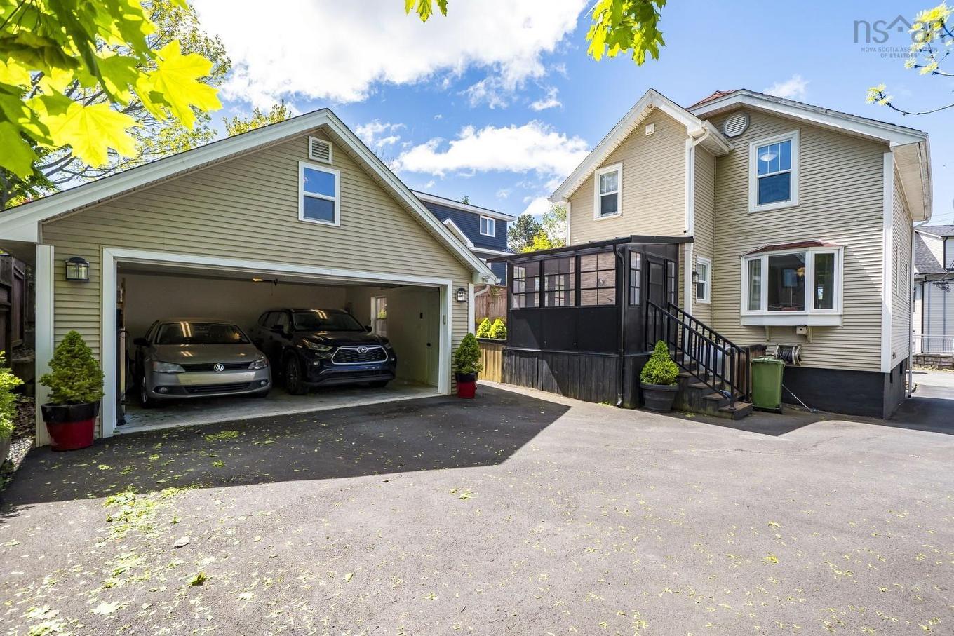 8 Eaton Avenue, Dartmouth, NS