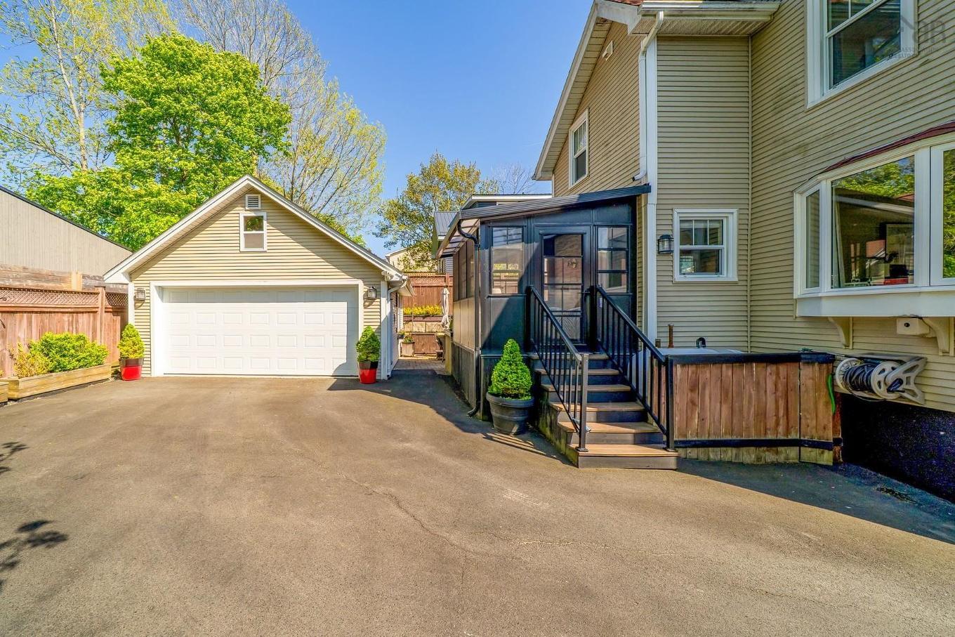 8 Eaton Avenue, Dartmouth, NS