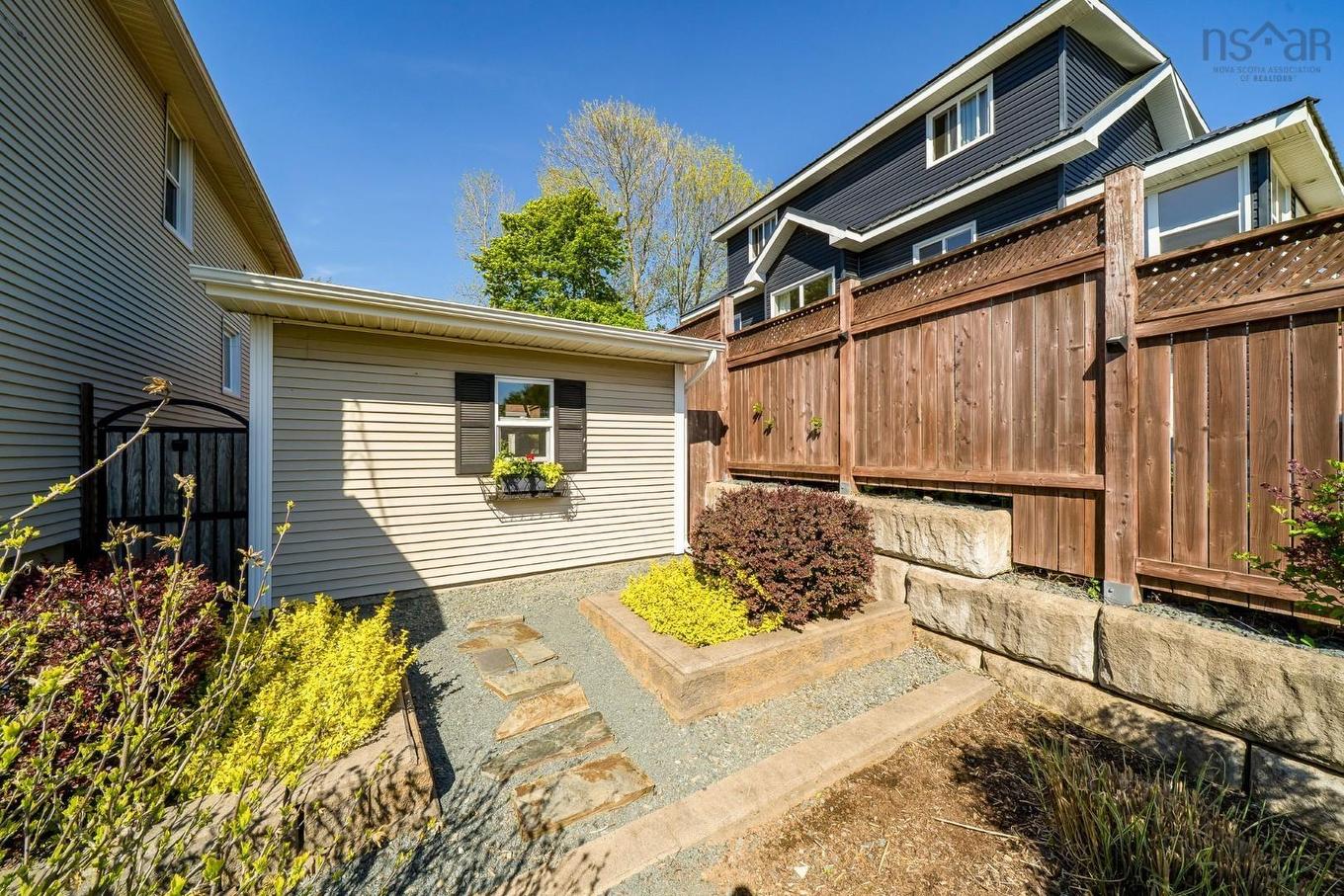 8 Eaton Avenue, Dartmouth, NS