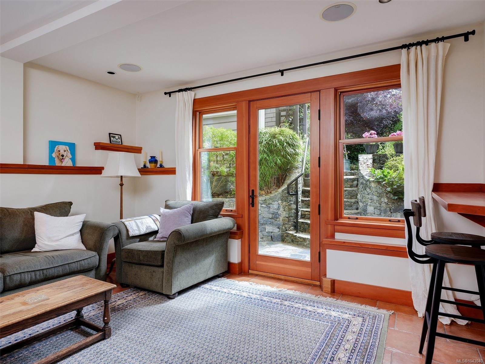 1043 St. Patrick St, Oak Bay, BC