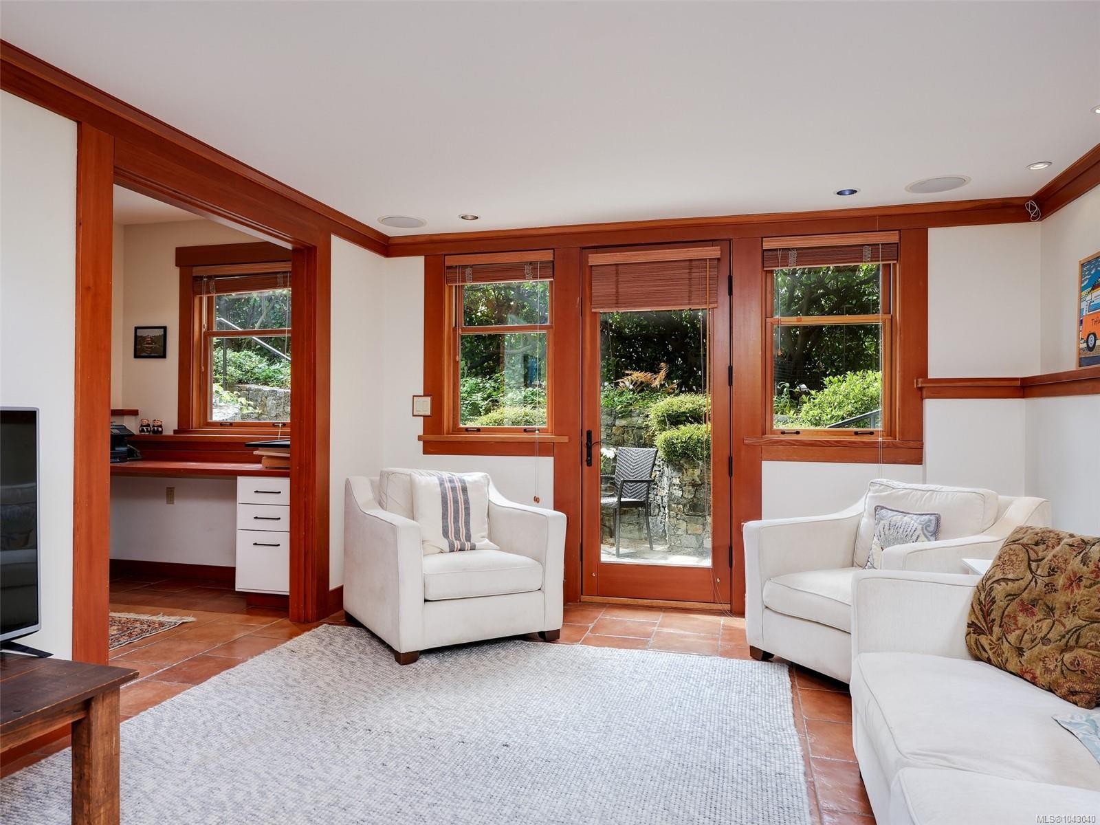 1043 St. Patrick St, Oak Bay, BC