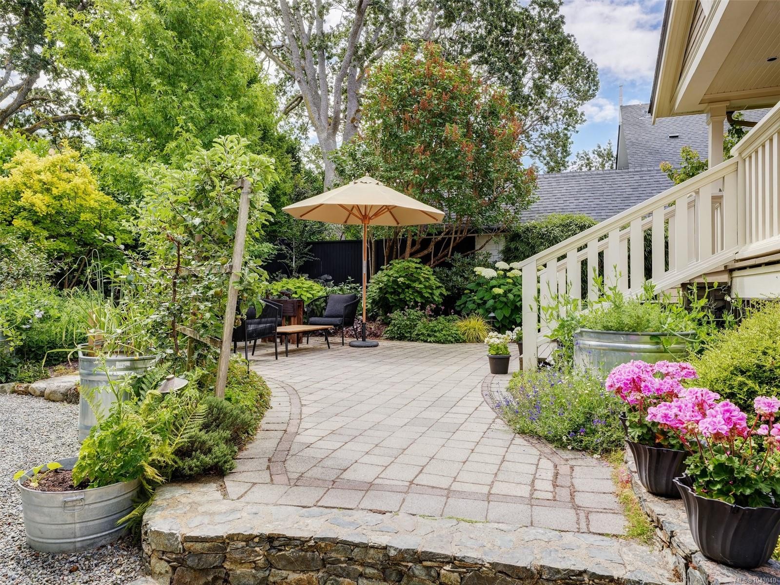 1043 St. Patrick St, Oak Bay, BC