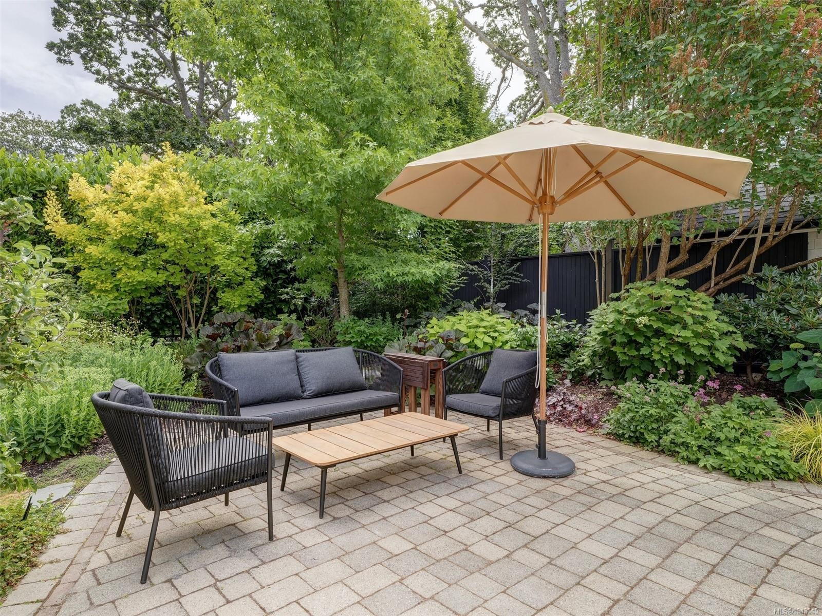 1043 St. Patrick St, Oak Bay, BC