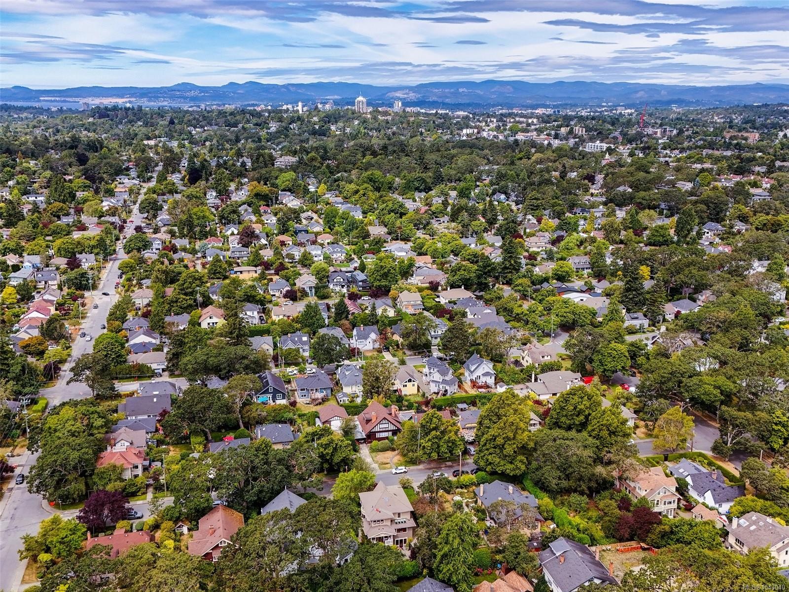 1043 St. Patrick St, Oak Bay, BC