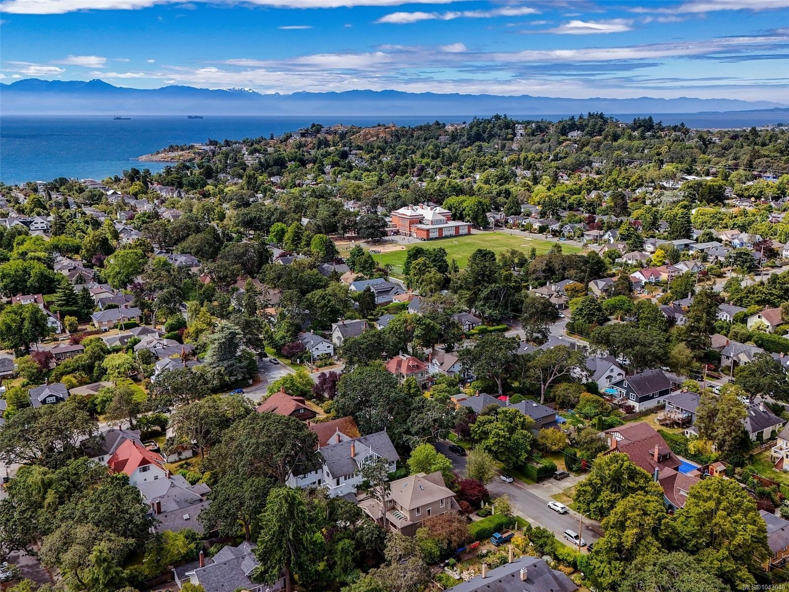 1043 St. Patrick St, Oak Bay, BC