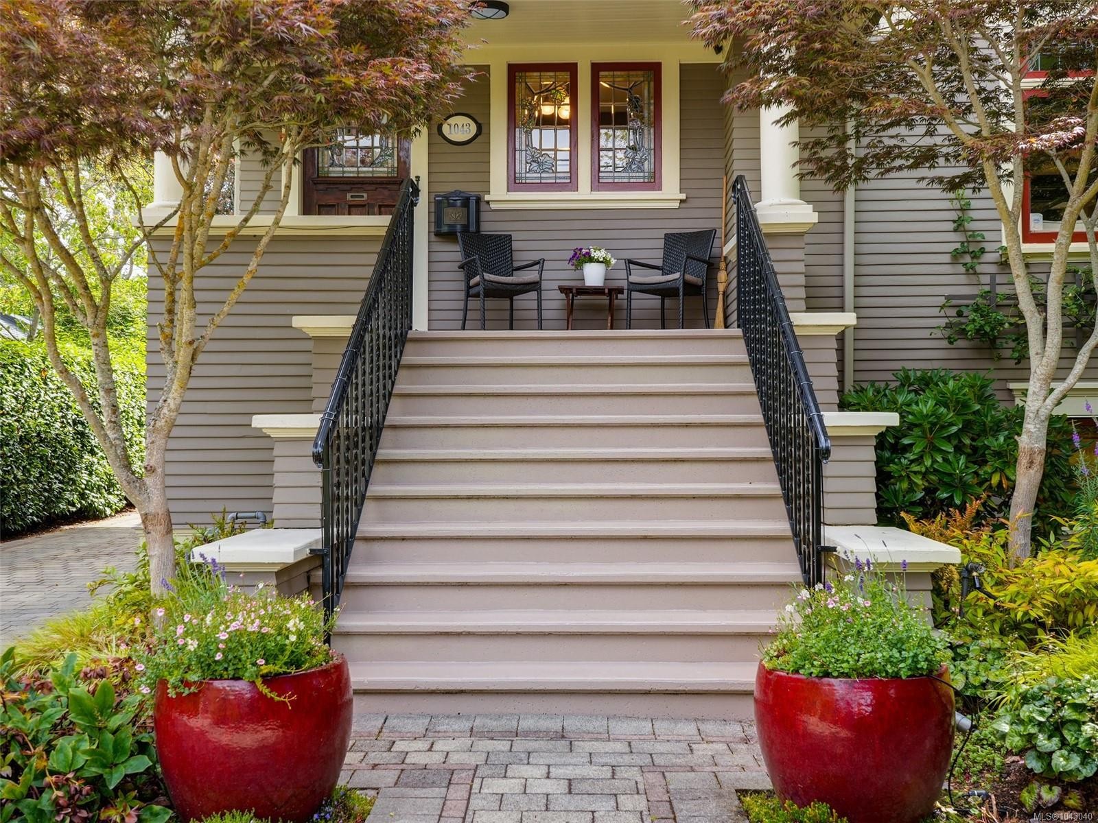 1043 St. Patrick St, Oak Bay, BC