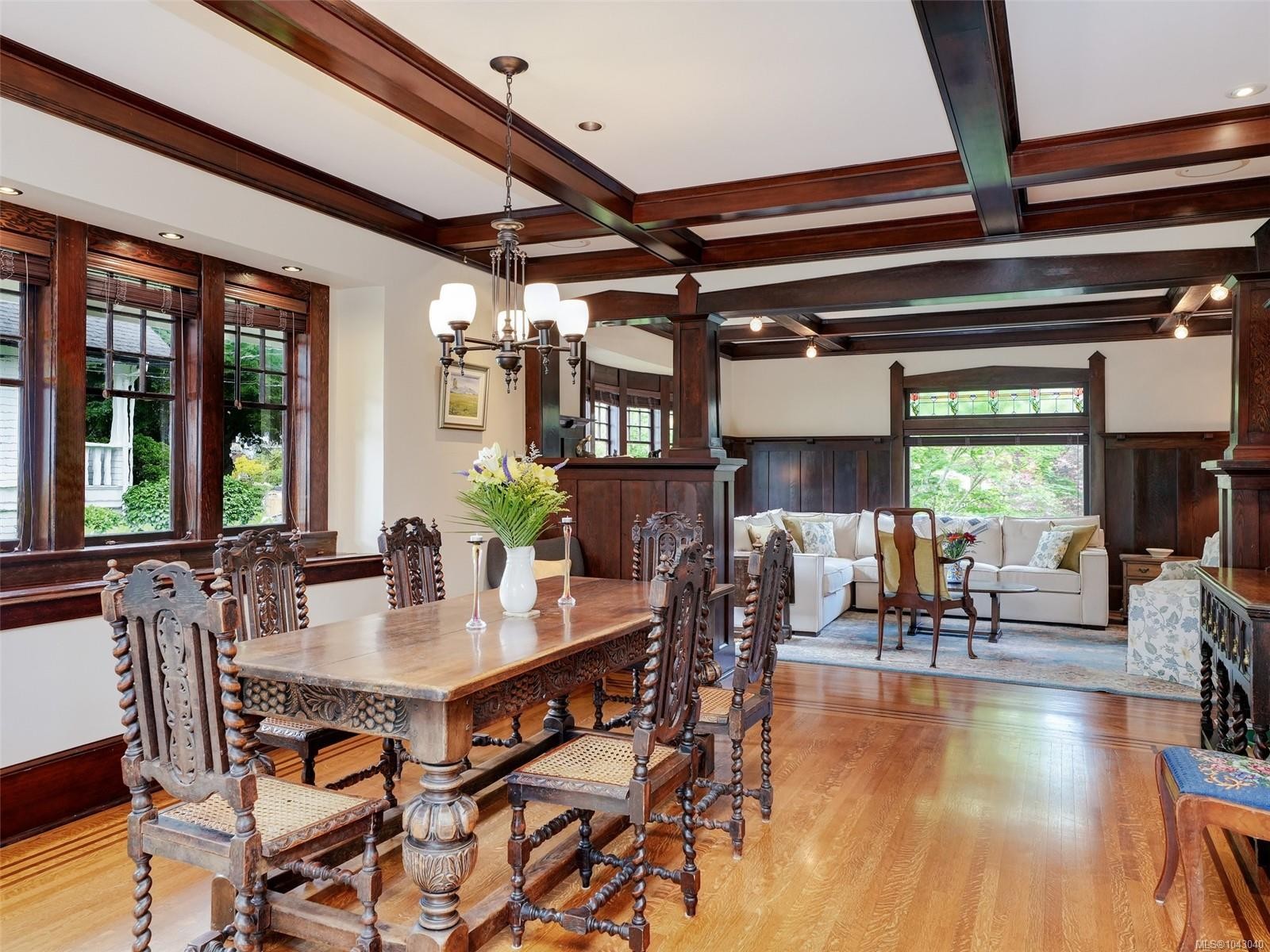 1043 St. Patrick St, Oak Bay, BC