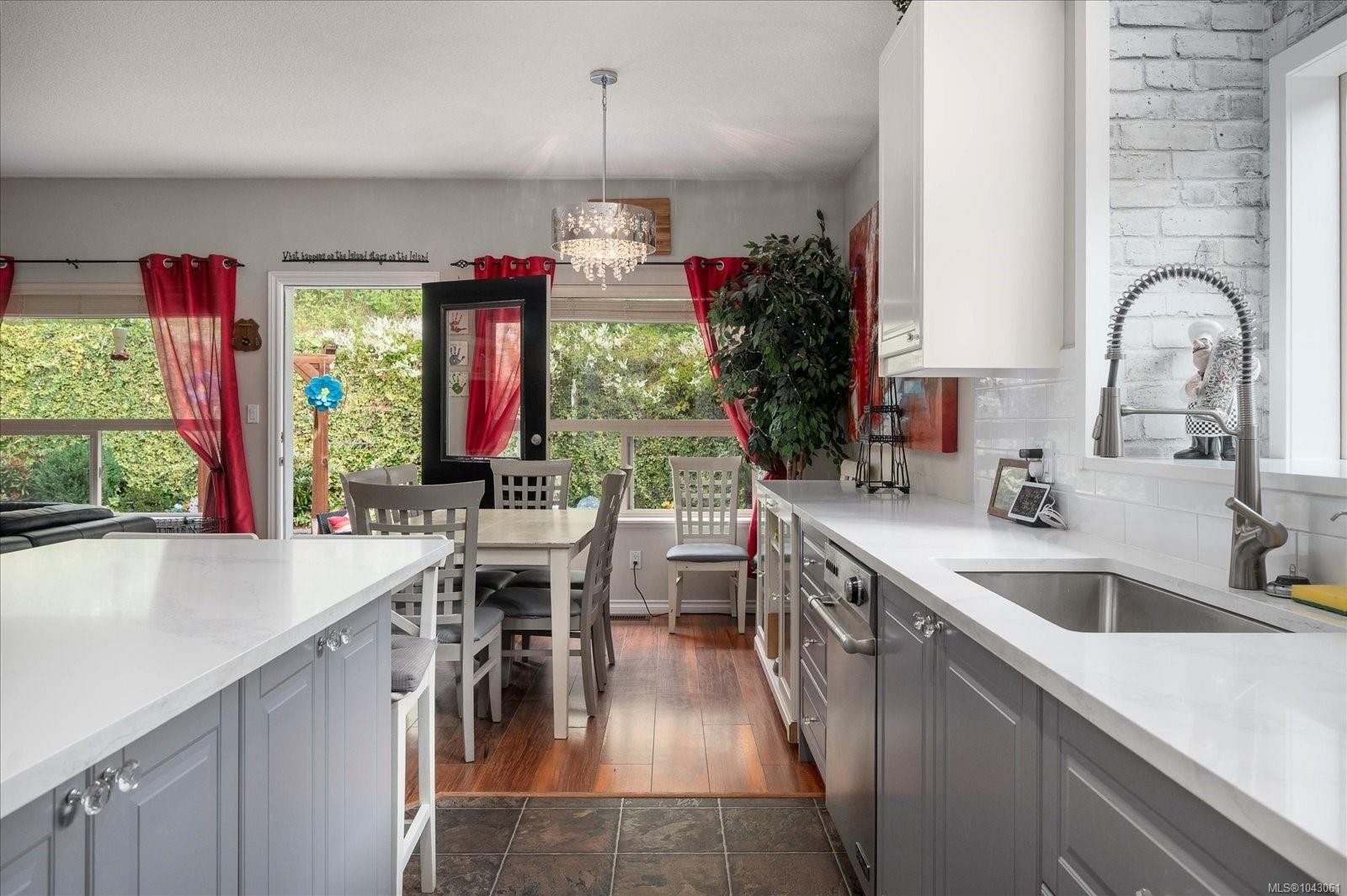 6212 Garside Rd, Nanaimo, BC