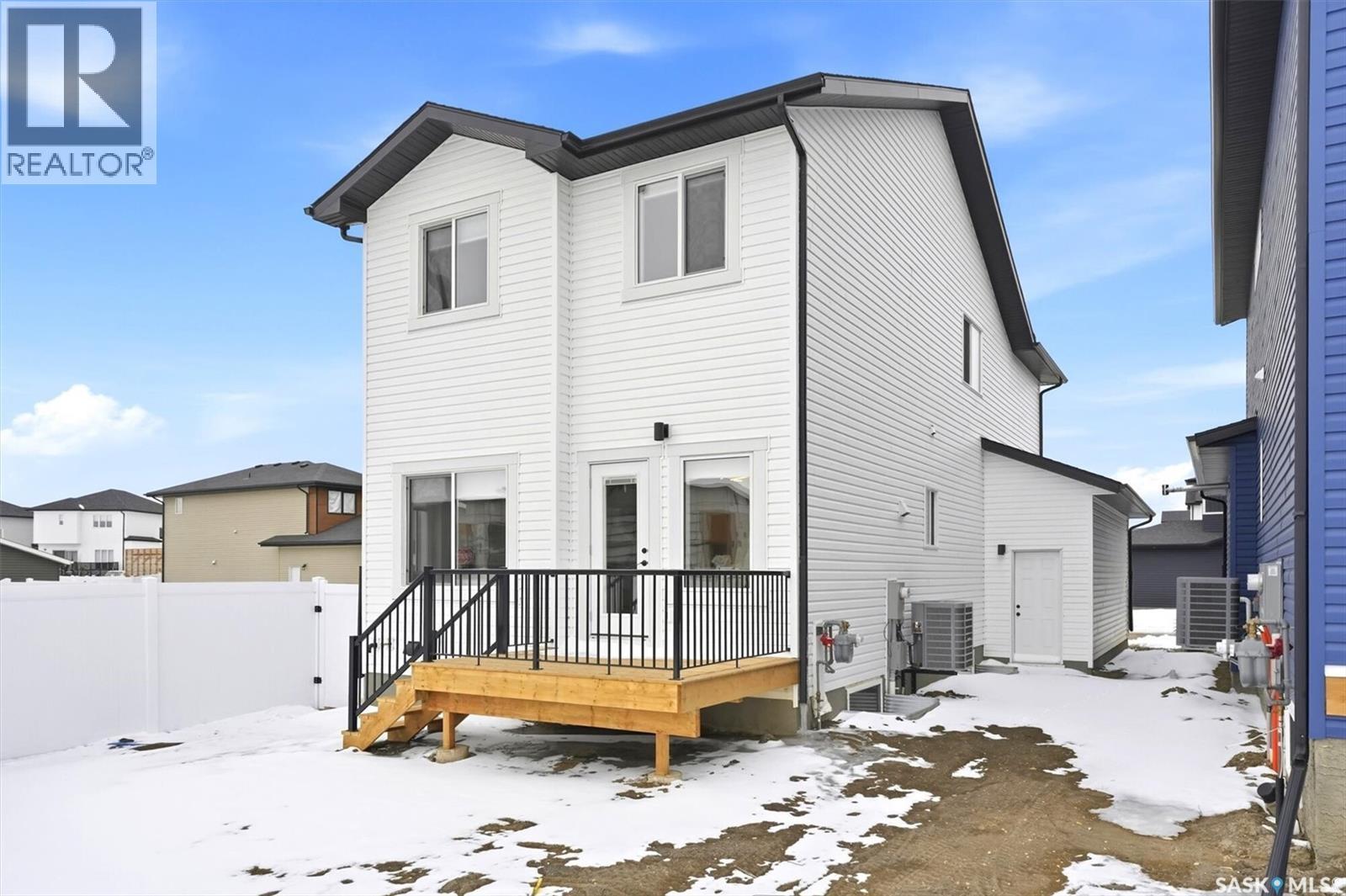 442 Leskiw Bend, Saskatoon, SK - Outdoor With Exterior