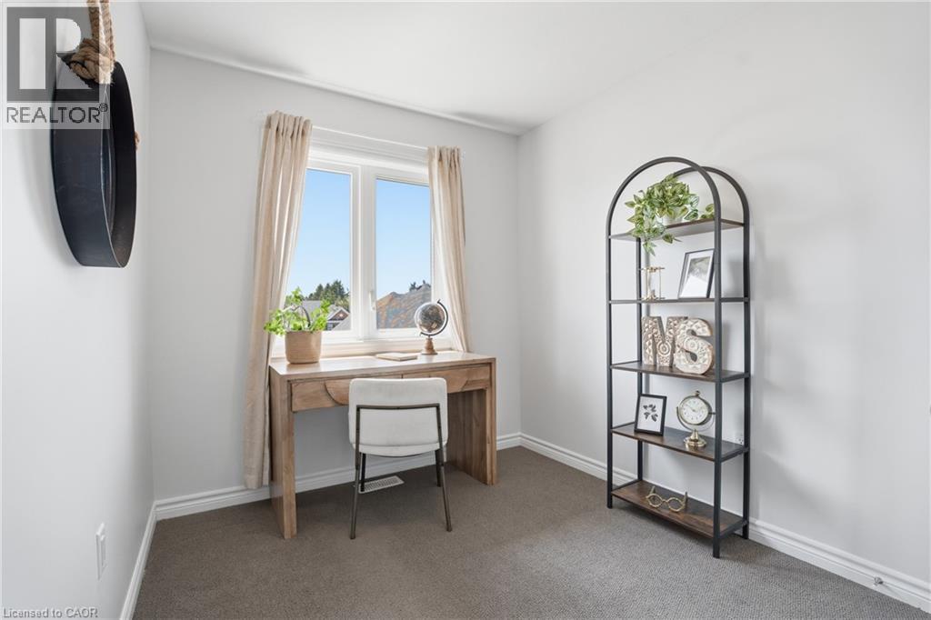 124 Compass Trail Unit# 5, Cambridge, ON