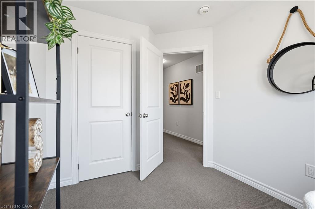 124 Compass Trail Unit# 5, Cambridge, ON