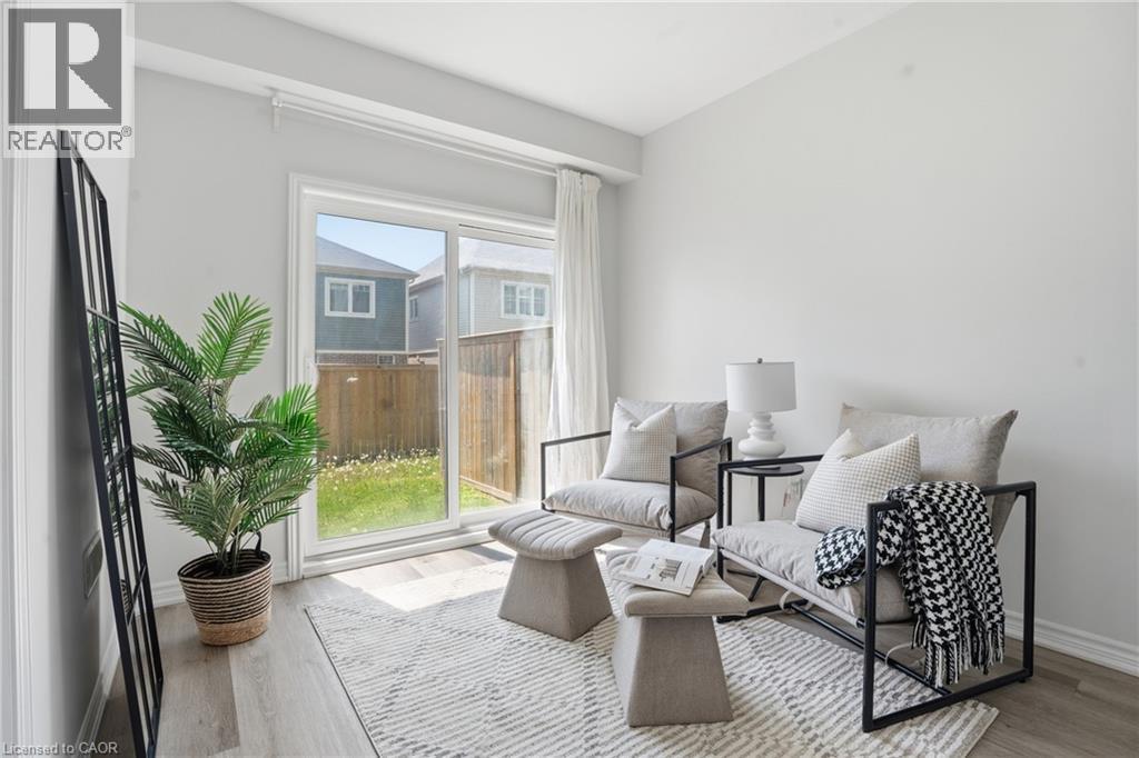 124 Compass Trail Unit# 5, Cambridge, ON