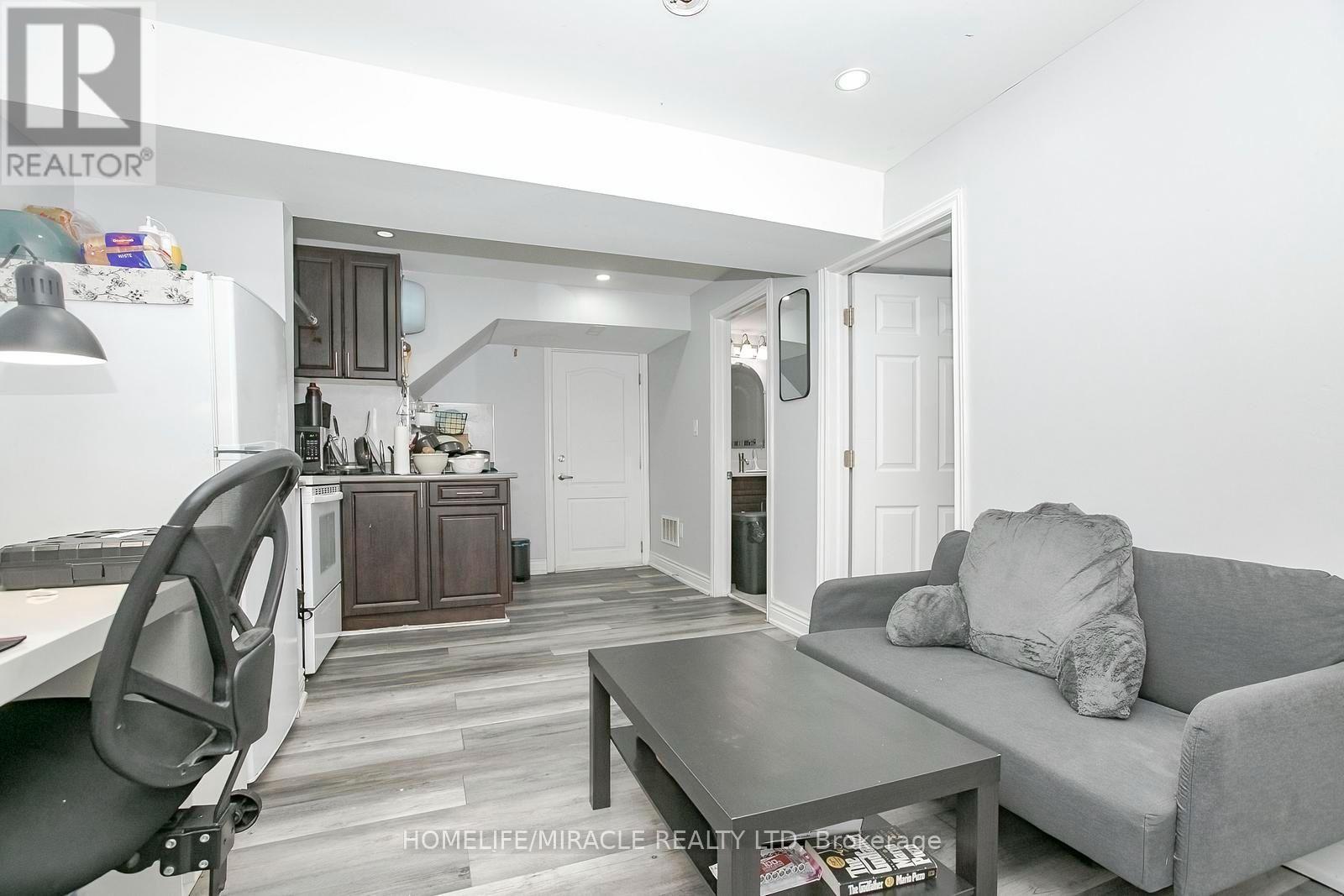 47 Longbourne Crescent, Brampton, ON