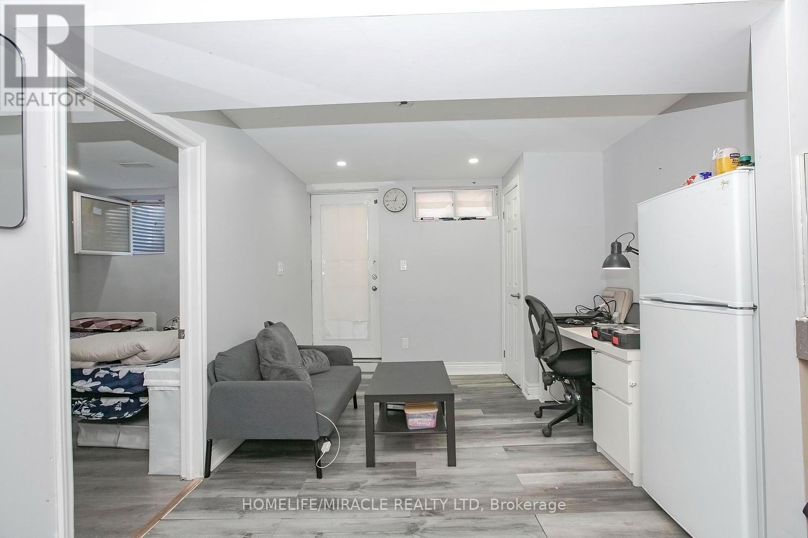 47 Longbourne Crescent, Brampton, ON