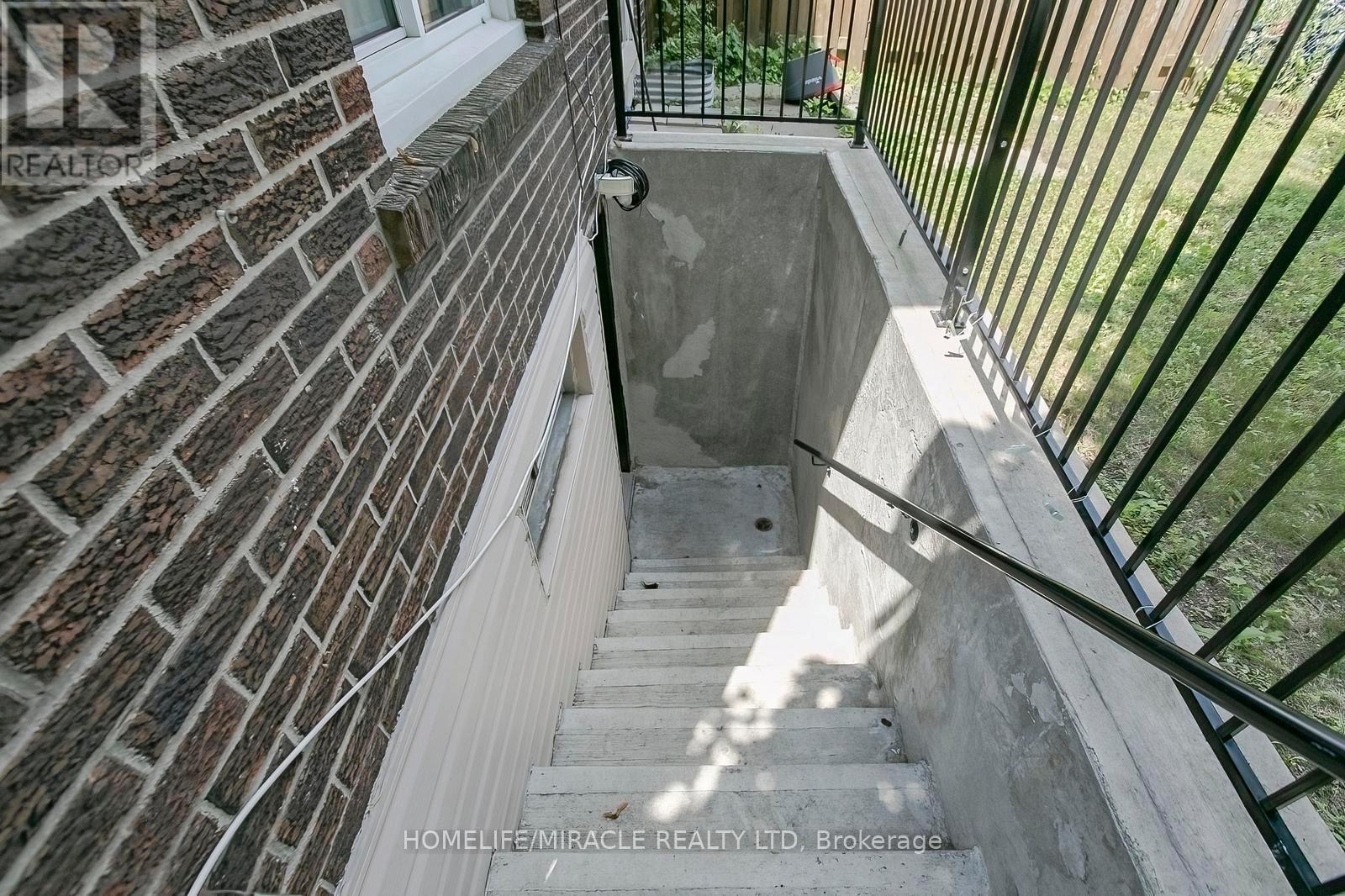 47 Longbourne Crescent, Brampton, ON