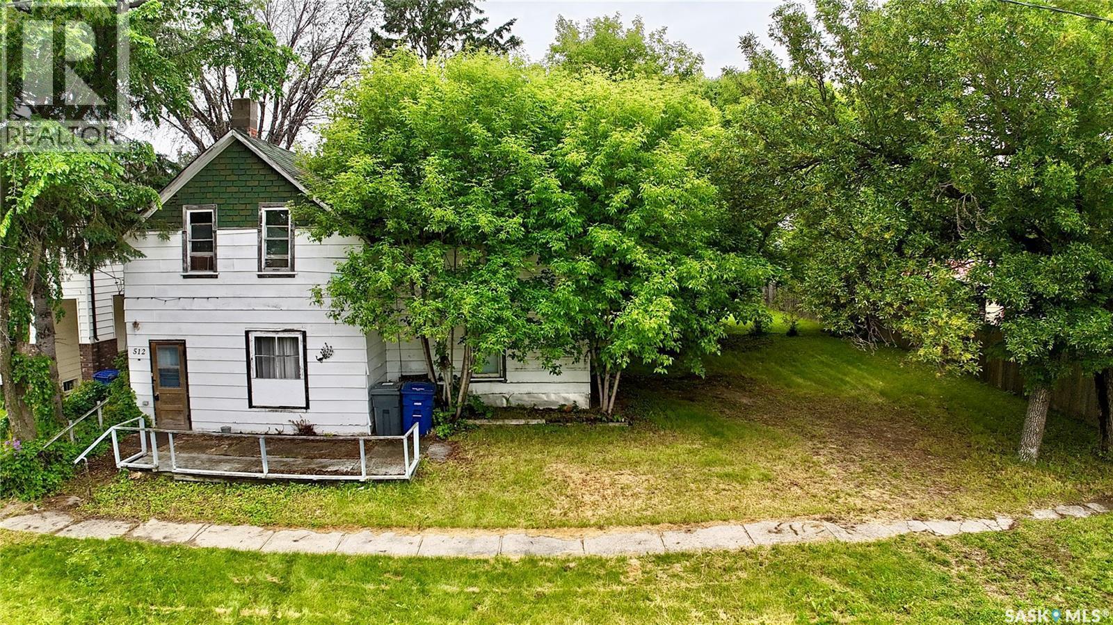 512 Maple Street, Esterhazy, SK