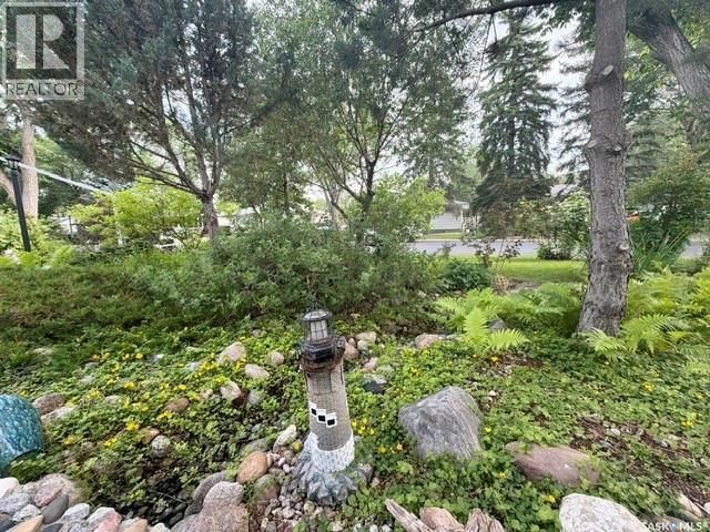 3307/3309 Dawson Crescent, Regina, SK - Outdoor