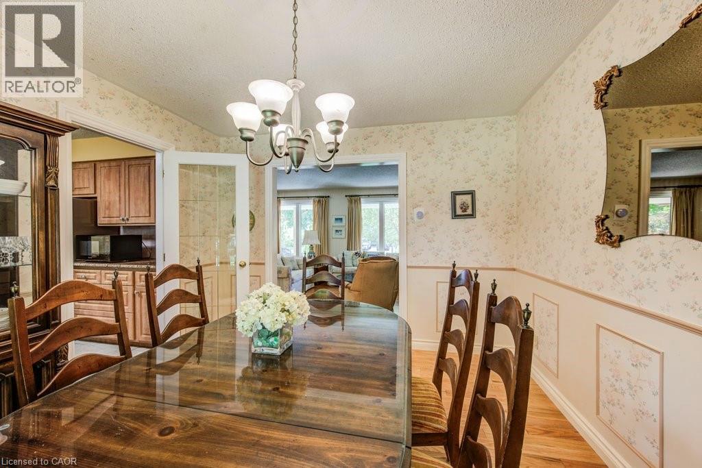 94 Mccarron Crescent, Waterloo, ON - Indoor Photo Showing Dining Room