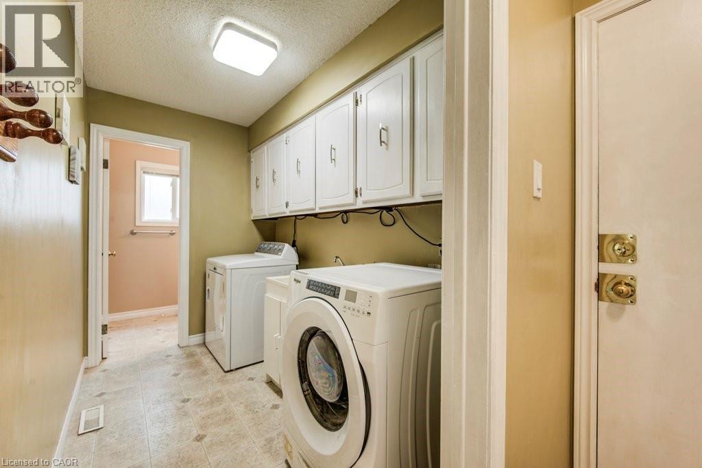 94 Mccarron Crescent, Waterloo, ON - Indoor Photo Showing Laundry Room