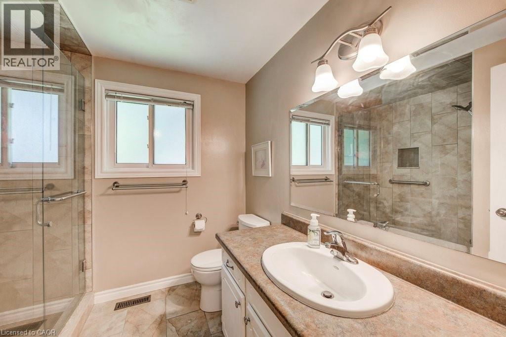 94 Mccarron Crescent, Waterloo, ON - Indoor Photo Showing Bathroom