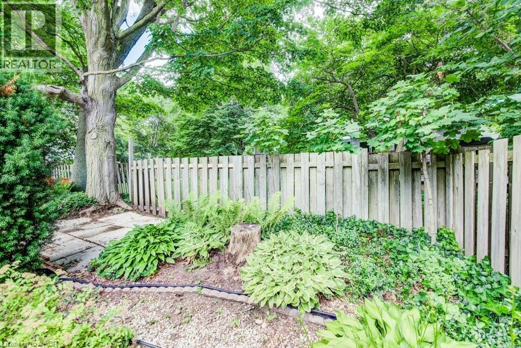 94 Mccarron Crescent, Waterloo, ON - Outdoor