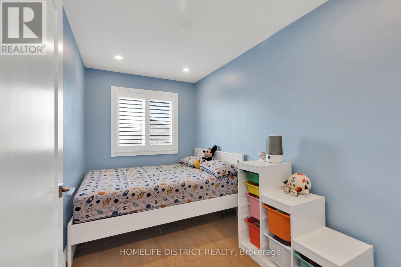 68 - 1169 Garner Road E, Hamilton, ON - Indoor Photo Showing Bedroom