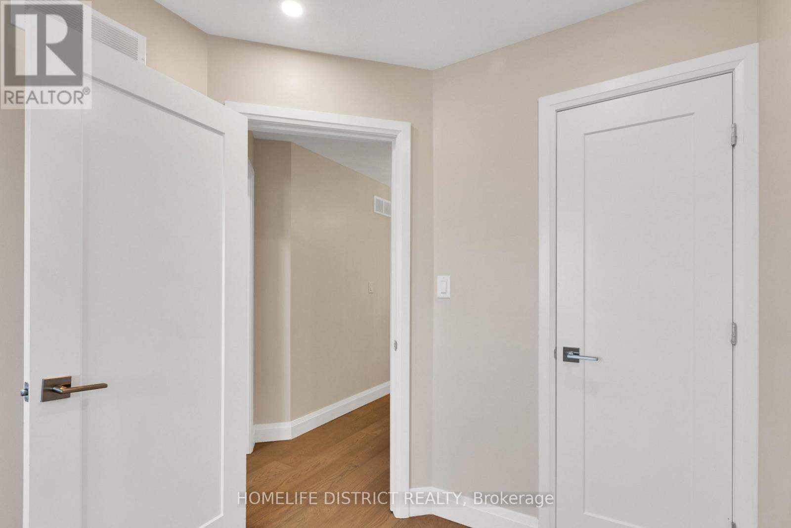 68 - 1169 Garner Road E, Hamilton, ON - Indoor Photo Showing Other Room