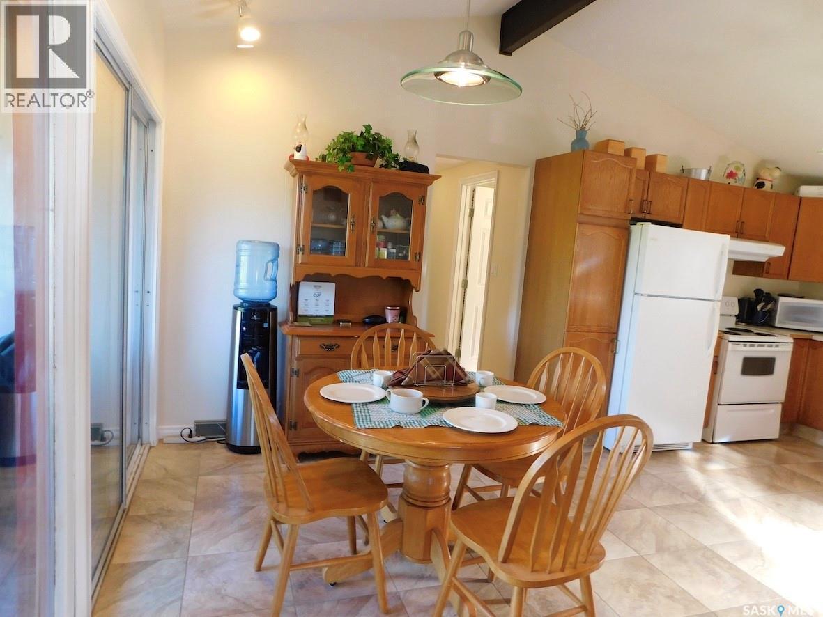 41 Kasper Crescent, Assiniboia, SK - Indoor Photo Showing Dining Room