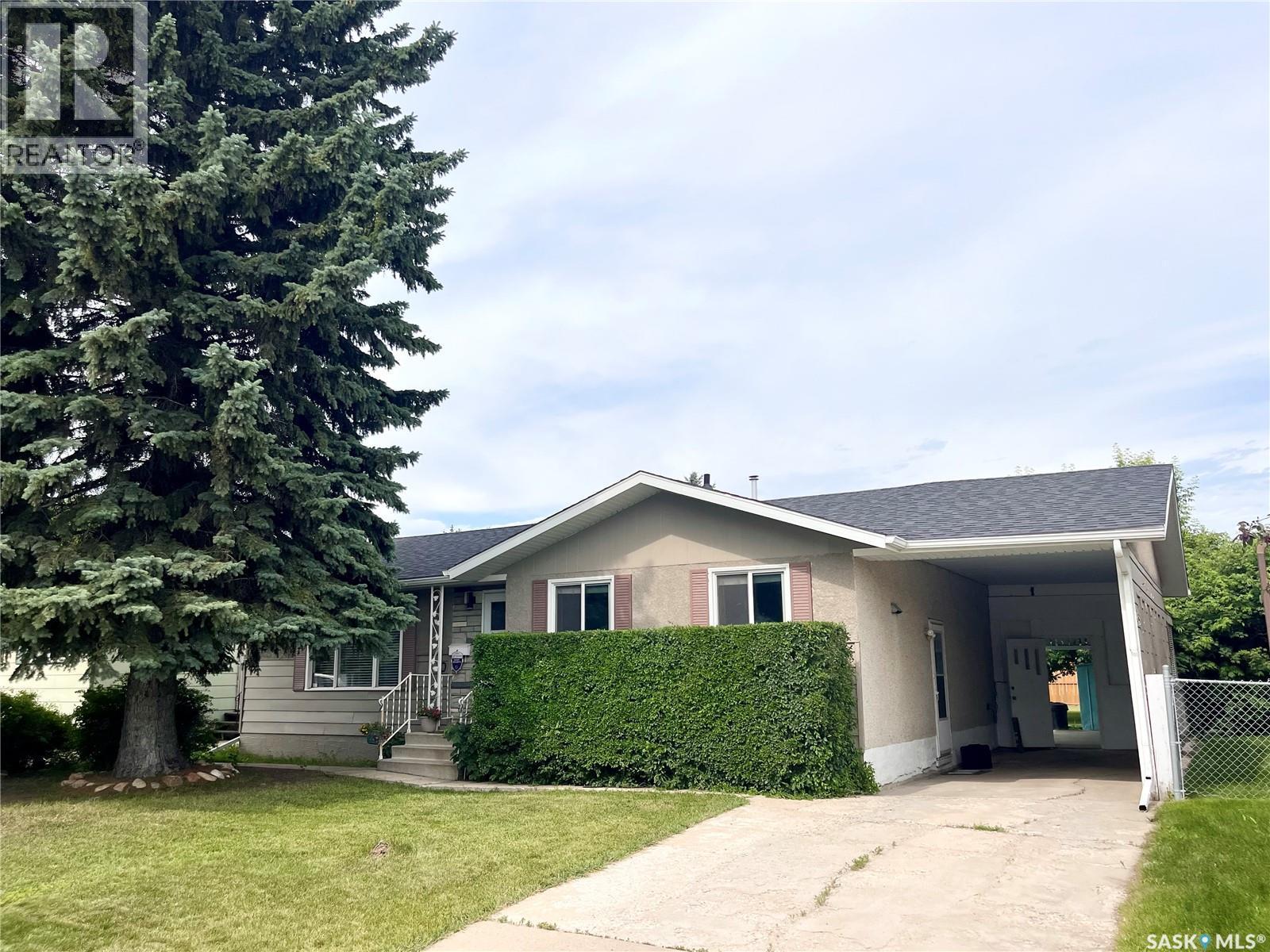 10 Mackie Crescent, Saskatoon, SK