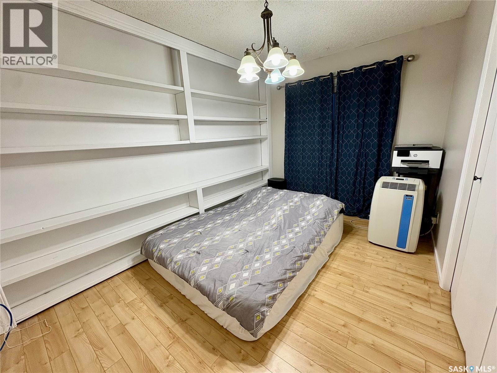 10 Mackie Crescent, Saskatoon, SK